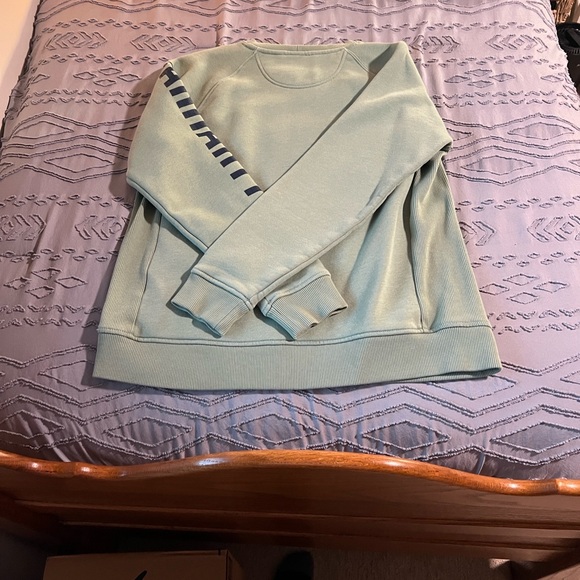 Carhartt Women’s Sweatshirt - Large - Picture 7 of 8